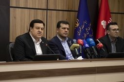 قدردانی معاون علمی و فناوری رییس جمهوری از نقش آفرینی بانک ملت در حمایت از اقتصاد دانش بنیان/ رونمایی از سند راهبردی ملی تامین مالی بیمه پایه با مشارکت بانک ملت
