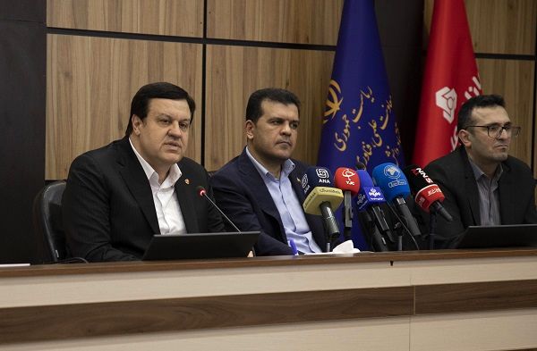 قدردانی معاون علمی و فناوری رییس جمهوری از نقش آفرینی بانک ملت در حمایت از اقتصاد دانش بنیان/ رونمایی از سند راهبردی ملی تامین مالی بیمه پایه با مشارکت بانک ملت
