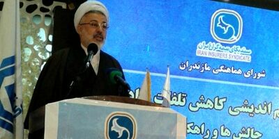 تحول در مدیریت و عملکرد صنعت بیمه الزامی است 