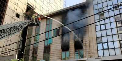 حریق در دفتر اسناد خیابان ستارخان
