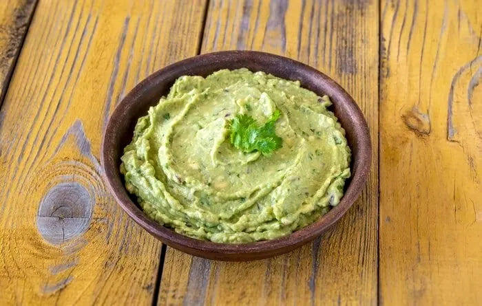 طرز تهیه دیپ خیارشور؛ سس مخصوص سالاد و اسنک