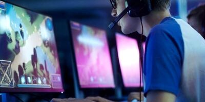 اینترنت عامل متفاوت شدن نسل «زد» است
