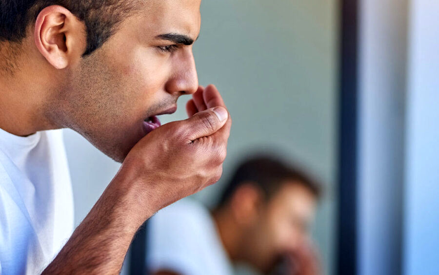 بوی بد دهان را چطور درمان کنیم؟