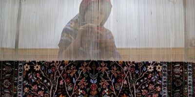 تنها 40 درصد بافنده‌های یزد مشمول بیمه هستند 