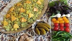 چطور برای سحری سیب‌پلوی کرمانشاهی بپزیم؟ + فوت و فن‌ها
