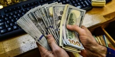 دلار همچنان قیمت ندارد