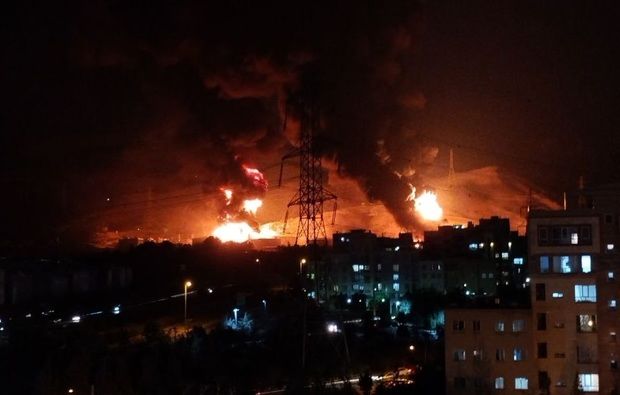 انبار نفت شهران و یک مخزن سوخت در جنوب تهران هدف حمله قرار گرفت