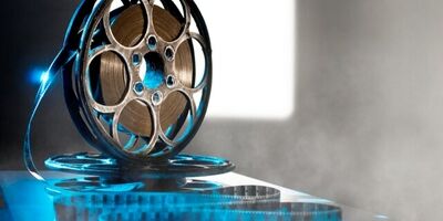 فیلم‌های آخر هفته تلویزیون
