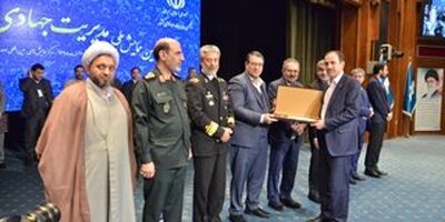 از مدیرعامل بیمه آسیا به عنوان مدیر ملی جهادی کشور تقدیر شد