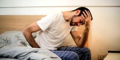 علت سردرد بعد از خواب چیست؟ / علل، تشخیص و راهکارهای رهایی از سردرد پس از خواب