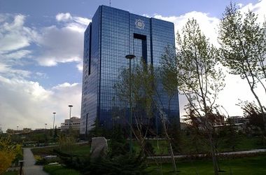 پایان شایعات حذف ارز ترجیحی / سیاست قیمت گذاری بانک مرکزی ادامه دارد