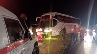 مصدومیت ۱۳ نفر در حادثه واژگونی مینی‌بوس مسیر تکاب - شاهین‌دژ
