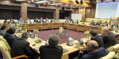 مقاومت جدی بدهکاران کلان بدحساب برای خروج از صنعت بیمه!