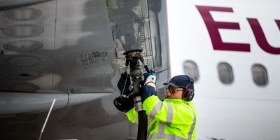 فقط ۴ کشتی روز دوشنبه از تنگه هرمز عبور کرد 