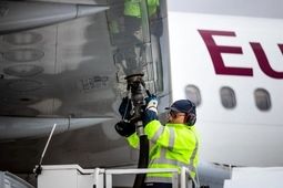 جهش ۱۴۰ درصدی قیمت جهانی سوخت هواپیما با بسته ماندن تنگه هرمز 