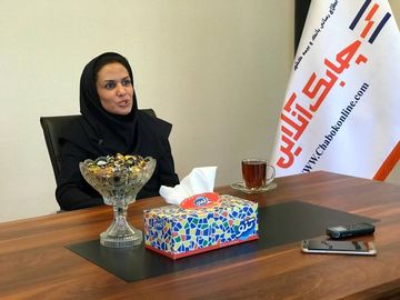 مهرنوش نجابتی