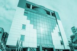 پیگیری مستمر تعهدات و ارائه خدمات در بیمه سینا