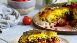 طرز تهیه ته چین آلو اسفناج با مرغ و گوشت در فر و قابلمه
