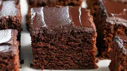 طرز تهیه کیک دیوانه شکلاتی؛ بدون شیر و تخم مرغ