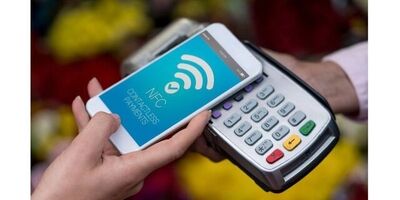 خرید با موبایل و بدون کارت اجرایی شد / اتصال ۶ بانک به طرح جدید