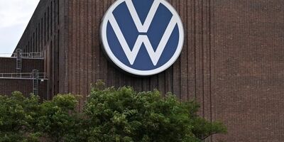 بزرگترین خودروساز اروپا به بحران رسید