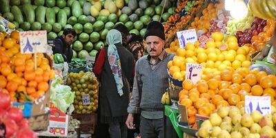 گوجه فرنگی مرغوب درمیدان میوه تره‌بار کیلویی 10 تا 20 هزار تومان است
