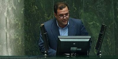 کشاورزان زحمتکش فاقد هرگونه بیمه و امکانات رفاهی و آسایش هستند
