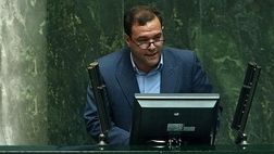 کشاورزان زحمتکش فاقد هرگونه بیمه و امکانات رفاهی و آسایش هستند