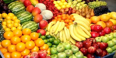 ذخیره‌سازی میوه شب یلدا در حال انجام است