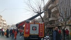 حادثه آتش‌سوزی در خیابان انقلاب