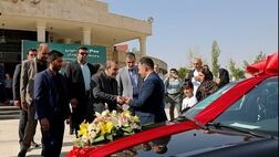 اهدای نخستین جایزه خودرو پویش «با انرژی»