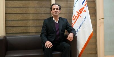 افراد سودجو بدون داشتن تخصص و مجوز از بانک مرکزی به صنعت لیزینگ آسیب زده‌اند + فیلم