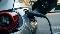 تخصیص ۳۰۰ میلیون دلار برای واردات تاکسی‌های برقی
