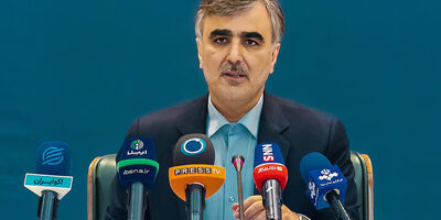 فعالیت بنگاه‌داری بانک‎‌های تجاری قابل قبول نیست