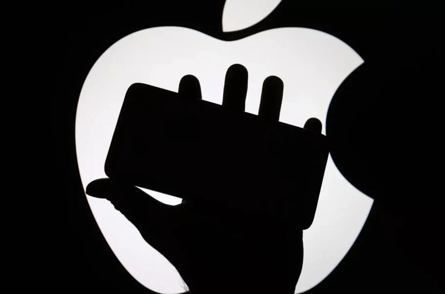 اپل به مناسبت ۲۰ سالگی آیفون احتمالاً گوشی تمام صفحه عرضه میکند