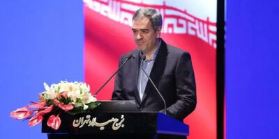 روایت  عجیب رئیس کل بیمه مرکزی از خرید 12 هزار میلیارد تومانی بیمه نامه توسط یک دستگاه دولتی
