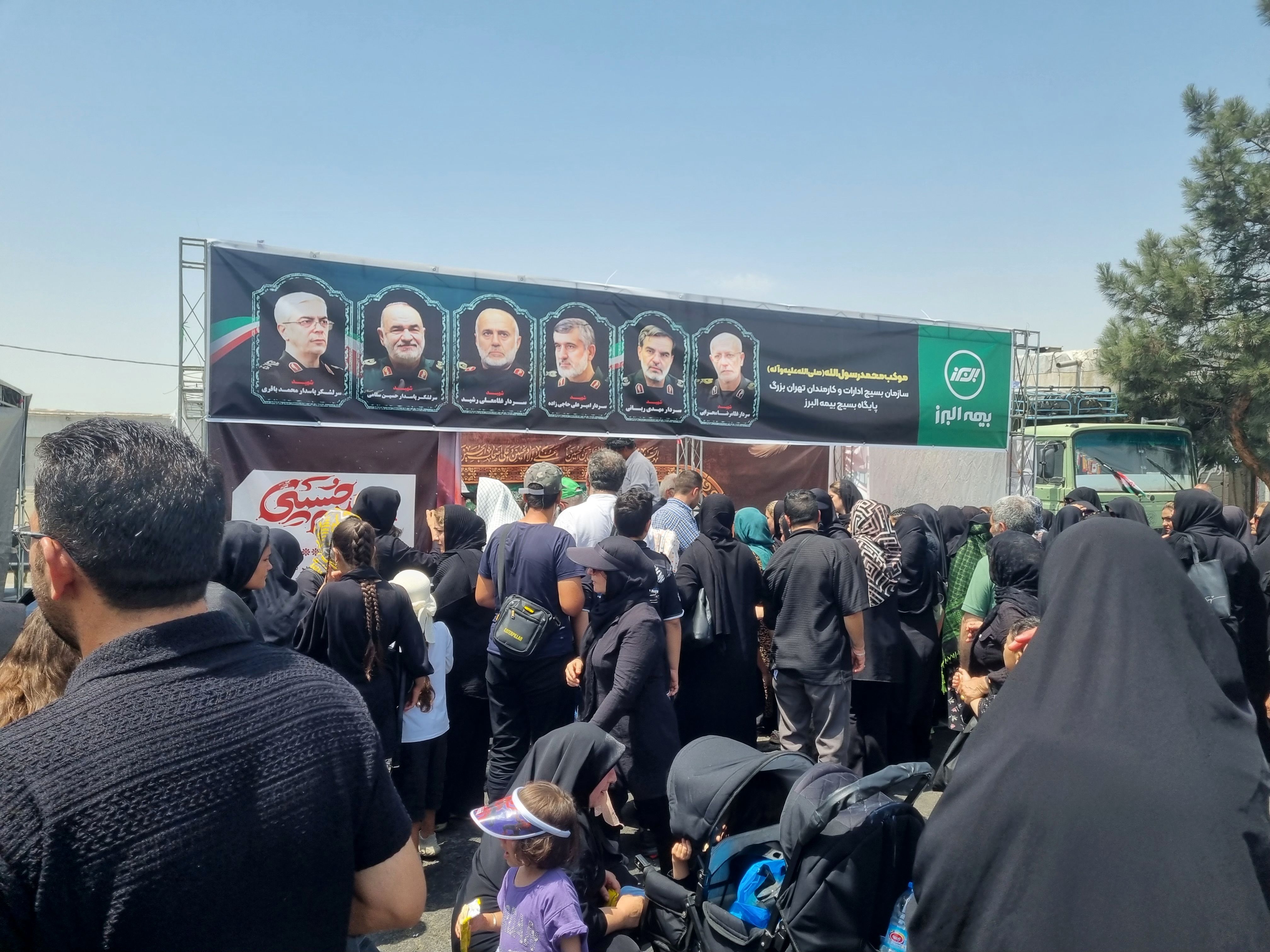 پیوند خدمت و معنویت