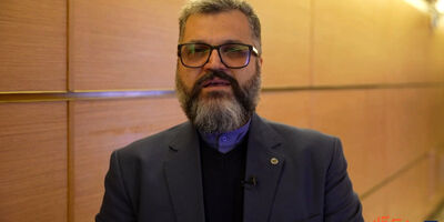 ایجاد کارگزاری بیمه ای توسط سازمان‌های دولتی با اصل خصوصی سازی مغایرت دارد+ فیلم