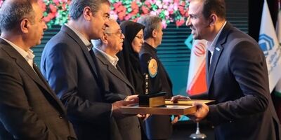 درخشش نخبگان بیمه دی در سی‌ویکمین همایش ملی و دوازدهمین همایش بین‌المللی بیمه و توسعه

