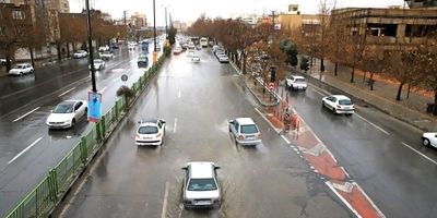 تردد روان در محورهای شمالی/ بارش باران و مه‌گرفتگی در جاده‌های ۲۱ استان کشور
