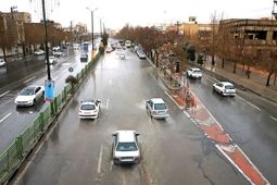 بارندگی در جاده‌های ۲۰ استان / ترافیک سنگین در برخی خروجی‌های تهران 