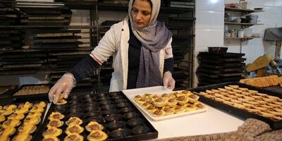 در یکسال گذشته چند نفر مجوز مشاغل خانگی گرفتند؟
