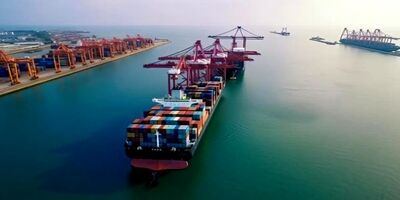 ظرفیت پذیرش یک بندر تجاری در امارات به ۱۱ میلیون کانتینر می رسد