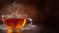 نوشیدن چای داغ  باعث بروز یک نوع سرطان خطرناک می شود