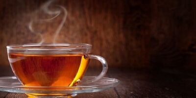 نوشیدن چای داغ  باعث بروز یک نوع سرطان خطرناک می شود