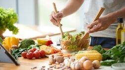کدام غذاها بدن ما را در برابر آلاینده‌ها مقاوم می کند؟