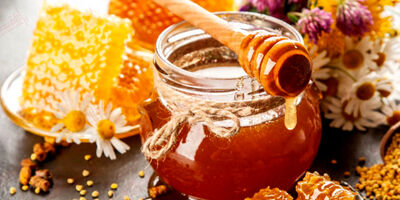 آیا عسل به کاهش قند خون و کلسترول کمک می کند؟