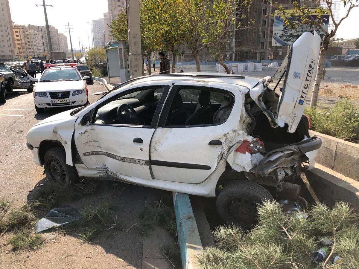 دعوا پس از تصادف رانندگی جان پدر و پسر را گرفت
