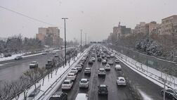 لغزندگی معابر شمالی تهران به دلیل بارش برف و باران
