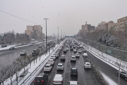 برف‌ و باران در جاده‌های ۷ استان 